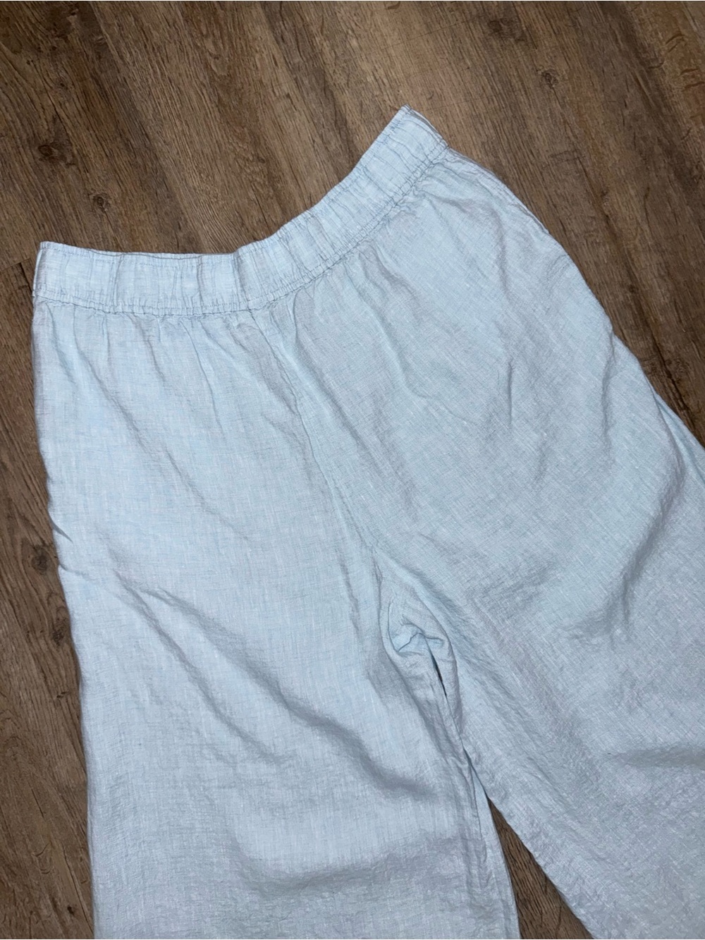 Vineyard Vines • Wide Leg Linen Pants - Picture 12 of 12